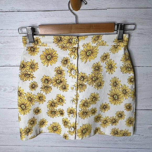 Forever 21 Skirt Juniors Size Small Sunflower Daisy Button Down Mini Springtime - Picture 3 of 16